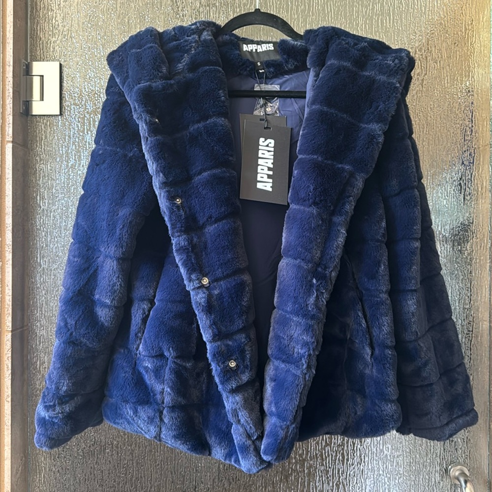 NWT Apparis Goldie 4.0 Jacket in Navy Blue